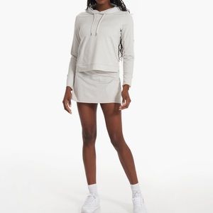 Vuori halo essential hoodie grey